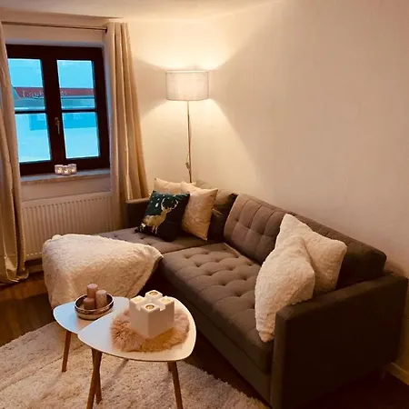 Felix Living 2, Zentrale 2-Personen Wohnung Nahe Altstadt, Parkplatz & Oberhausblick *